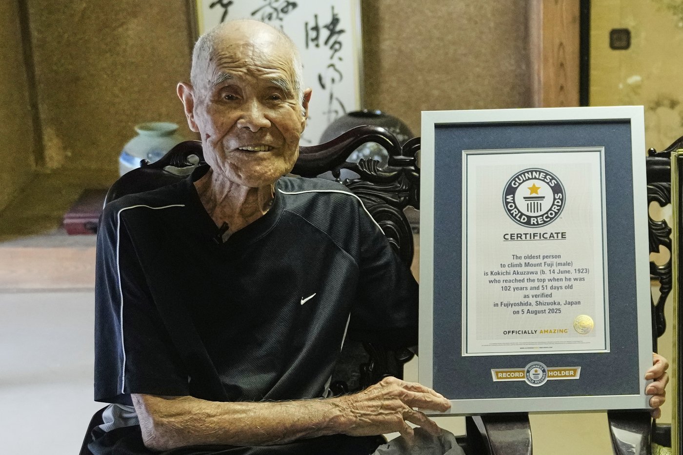 102-year-old becomes oldest person to summit Mount Fuji | iNFOnews.ca 102-year-old becomes oldest person to summit Mount Fuji | iNFOnews.ca