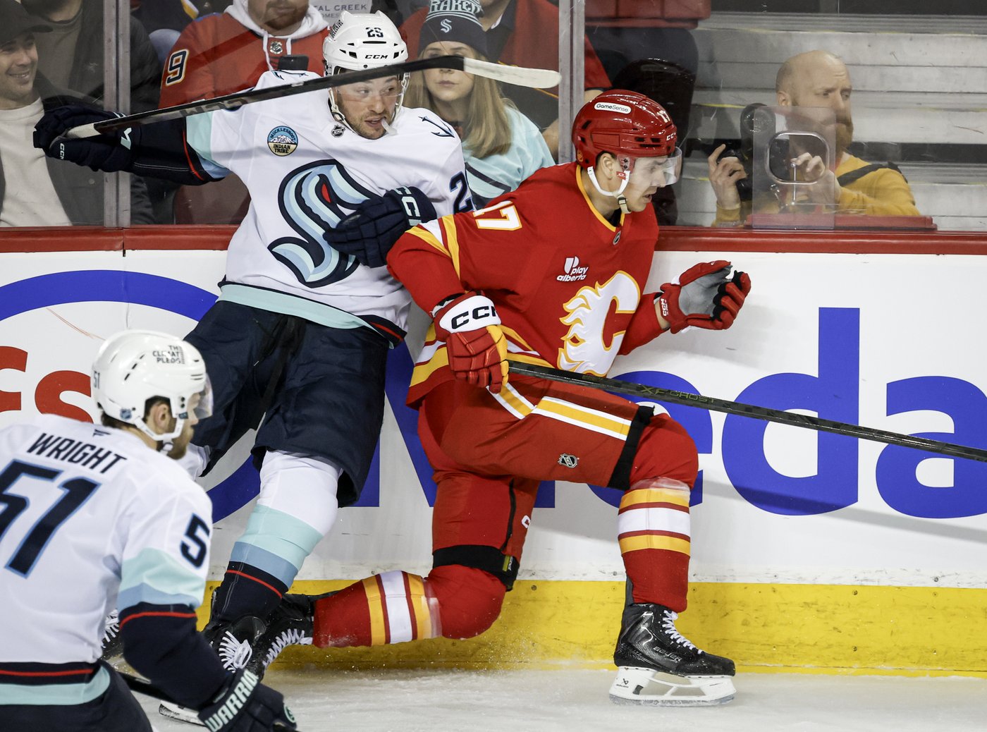 Andersson assists on three goals for Flames in 4-2 win over Kraken | iNFOnews.ca