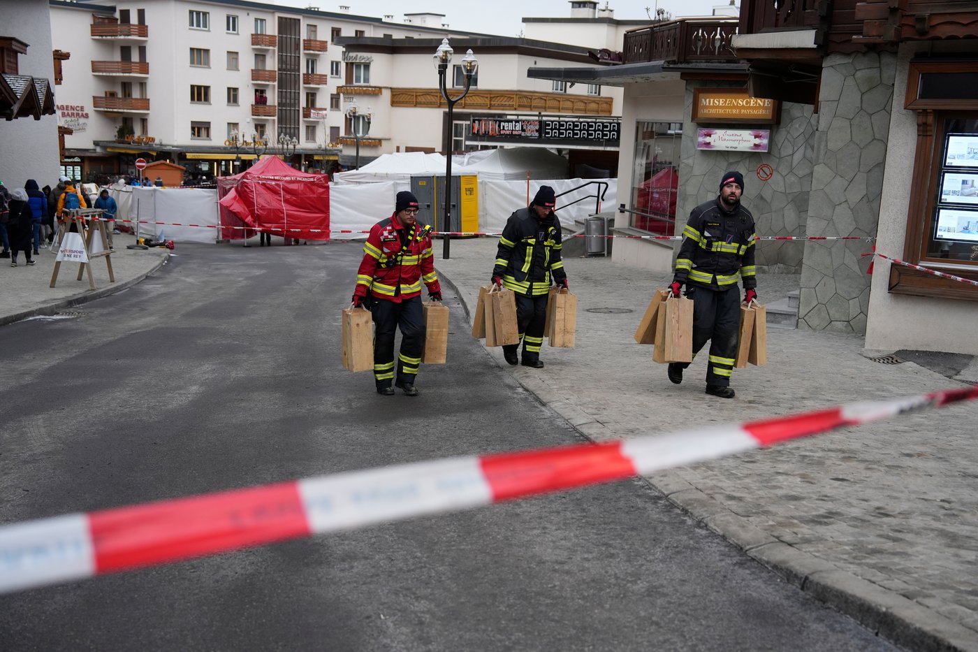 Investigation continues into the New Year's Eve bar fire in Switzerland, in photos | iNFOnews.ca