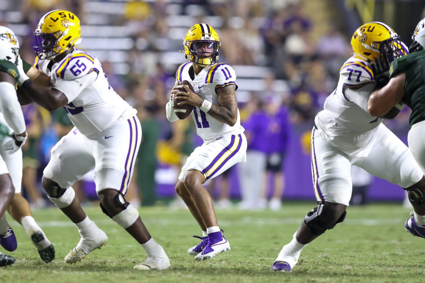 No. 4 LSU and star linebacker Perkins look to slow down No. 13 Ole Miss' dual-threat quarterbacks | iNFOnews.ca