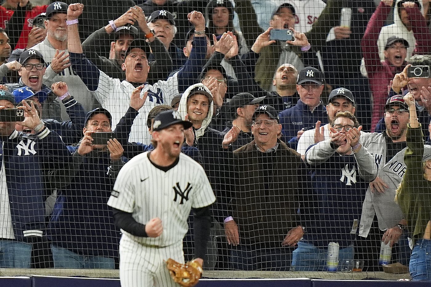 Ryan McMahon flips head over heels into Red Sox dugout to make highlight-reel catch for Yankees | iNFOnews.ca