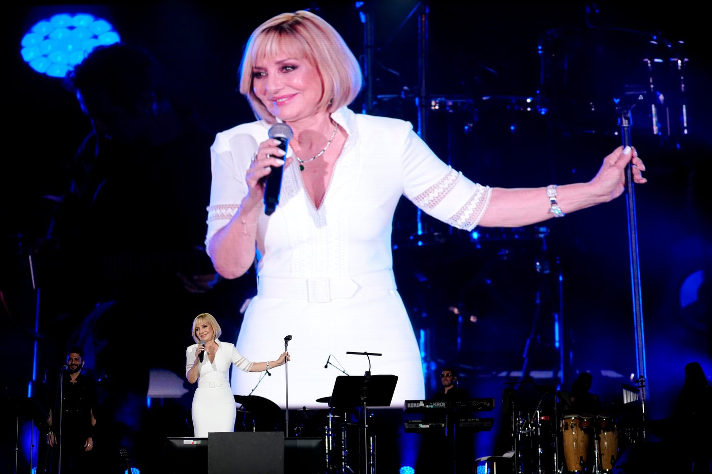 Iran's famed singer Googoosh recalls family, exile and life in the spotlight | iNFOnews.ca