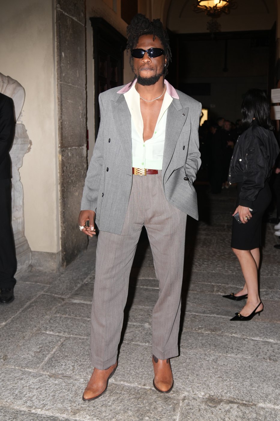 Dario Vitale debuts as Versace creative director in 'intimate' event with VIPs and sex-charged looks | iNFOnews.ca