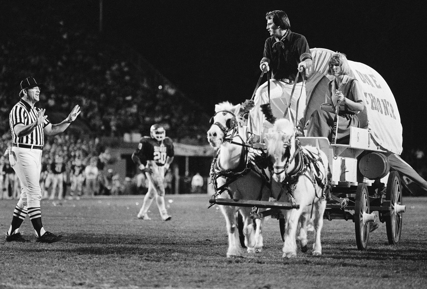 Oklahoma's Sooner Schooner: A mascot with a storied past and unforgettable moments | iNFOnews.ca