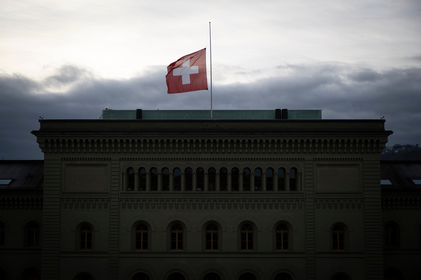 Investigation continues into the New Year's Eve bar fire in Switzerland, in photos | iNFOnews.ca