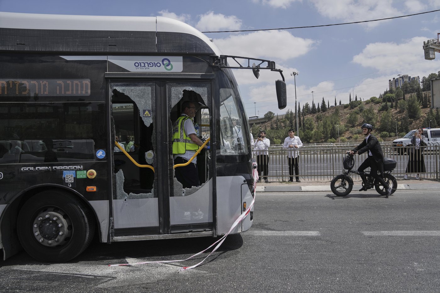 Photos from the scene of a shooting attack in Jerusalem | iNFOnews.ca