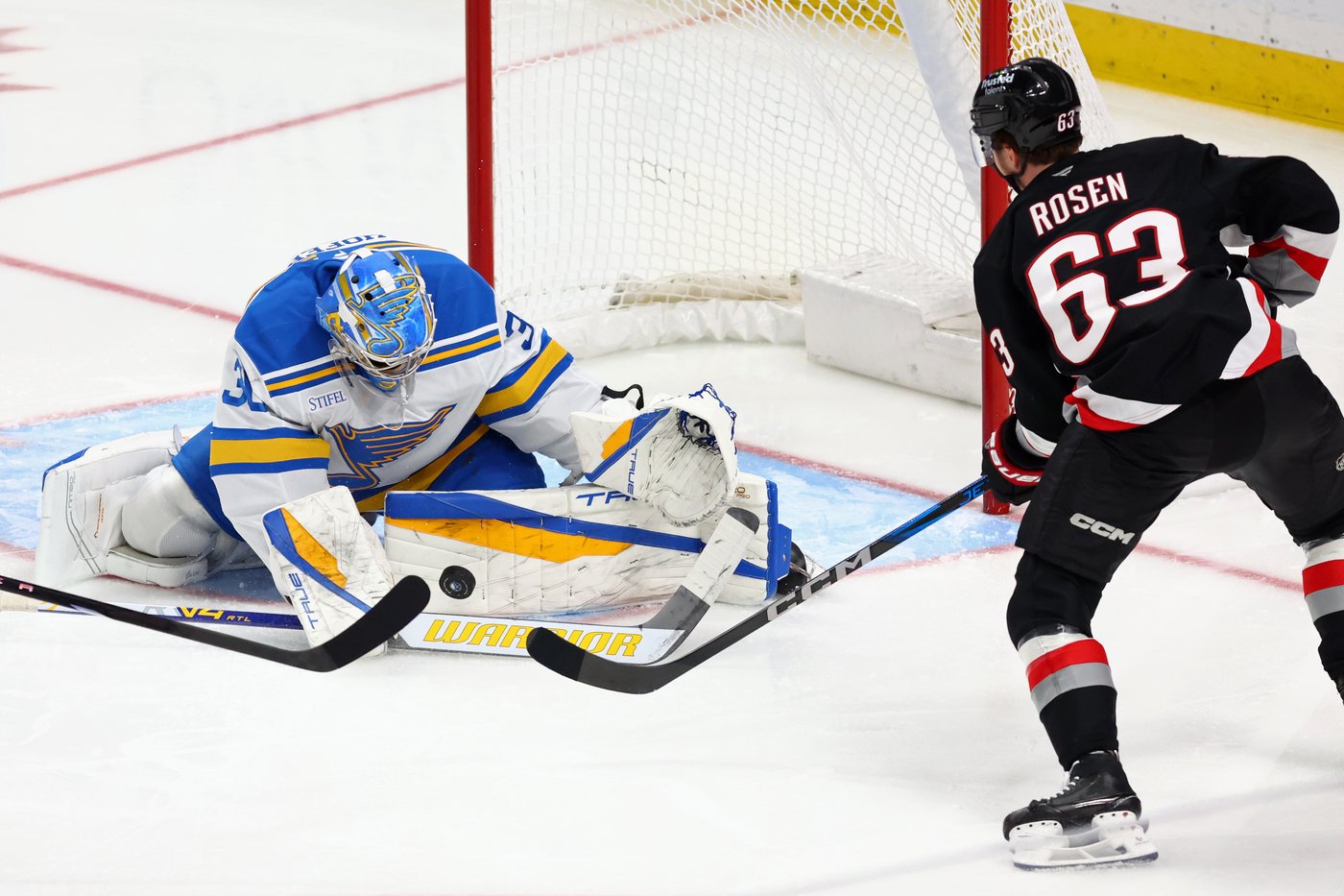 Hofer makes 28 saves and Joseph scores short-handed as Blues blank Sabres 3-0 | iNFOnews.ca Hofer makes 28 saves and Joseph scores short-handed as Blues blank Sabres 3-0 | iNFOnews.ca