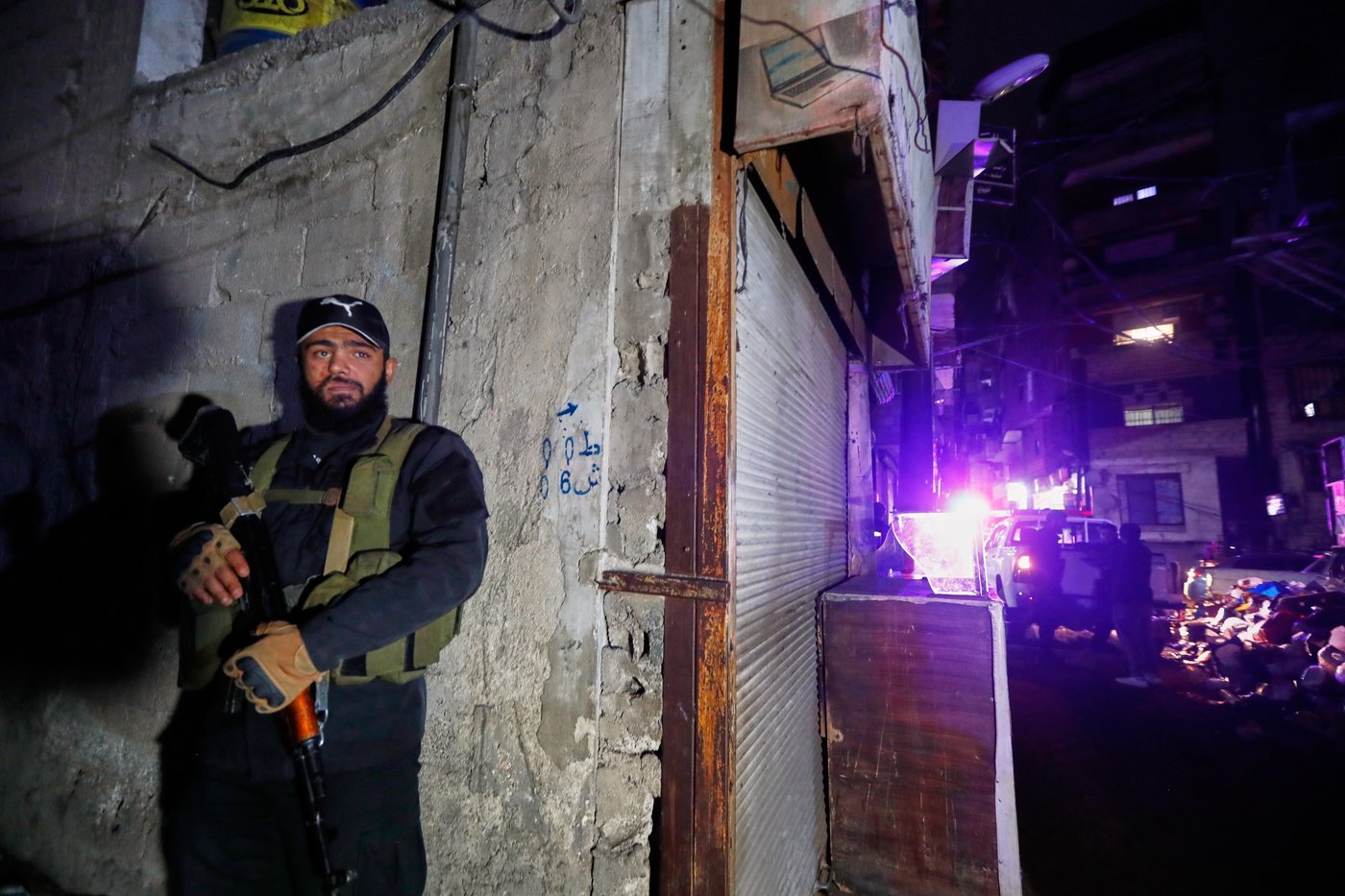 Rocket attack in Syria's capital wounds 1 person and causes damage | iNFOnews.ca Rocket attack in Syria's capital wounds 1 person and causes damage | iNFOnews.ca