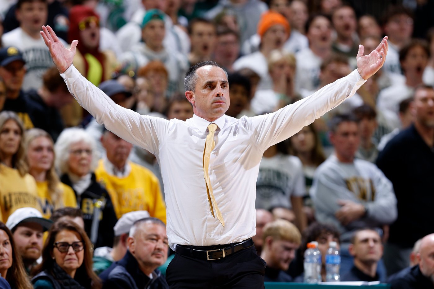 No. 7 Michigan St beats Iowa 71-52 to open defense of Big Ten title | iNFOnews.ca