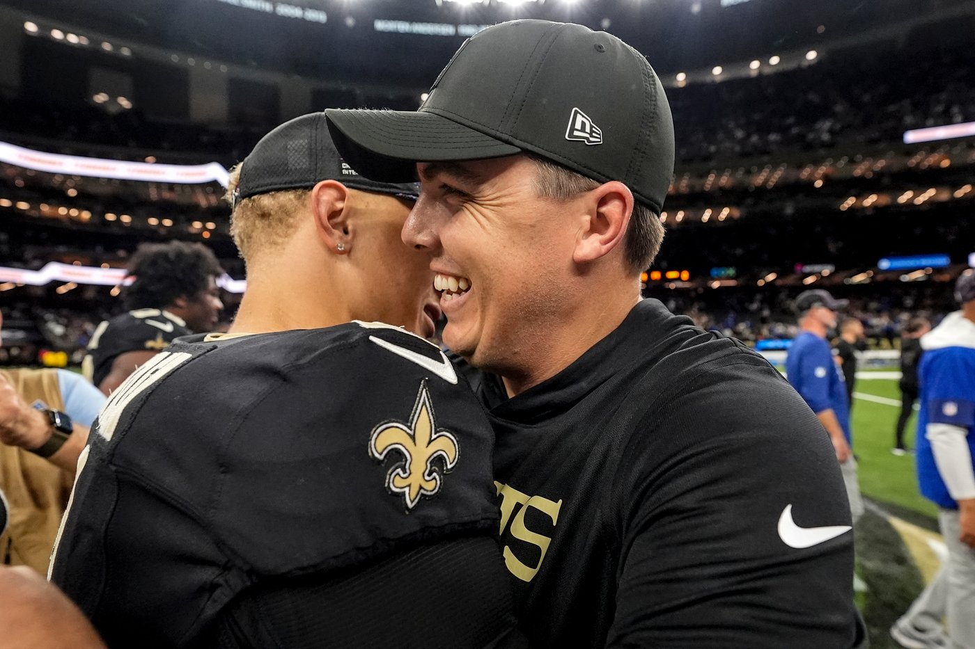 Saints QB Spencer Rattler and coach Kellen Moore get 1st win over mistake-prone Giants, 26-14 | iNFOnews.ca