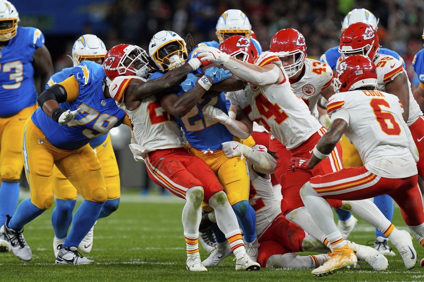 Chargers passing game helps break seven-game losing streak against Chiefs in Brazil | iNFOnews.ca Chargers passing game helps break seven-game losing streak against Chiefs in Brazil | iNFOnews.ca