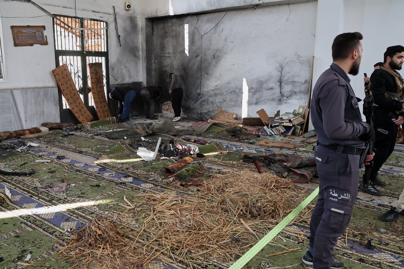 Mosque bombing in Syria leaves 8 dead and 18 wounded | iNFOnews.ca