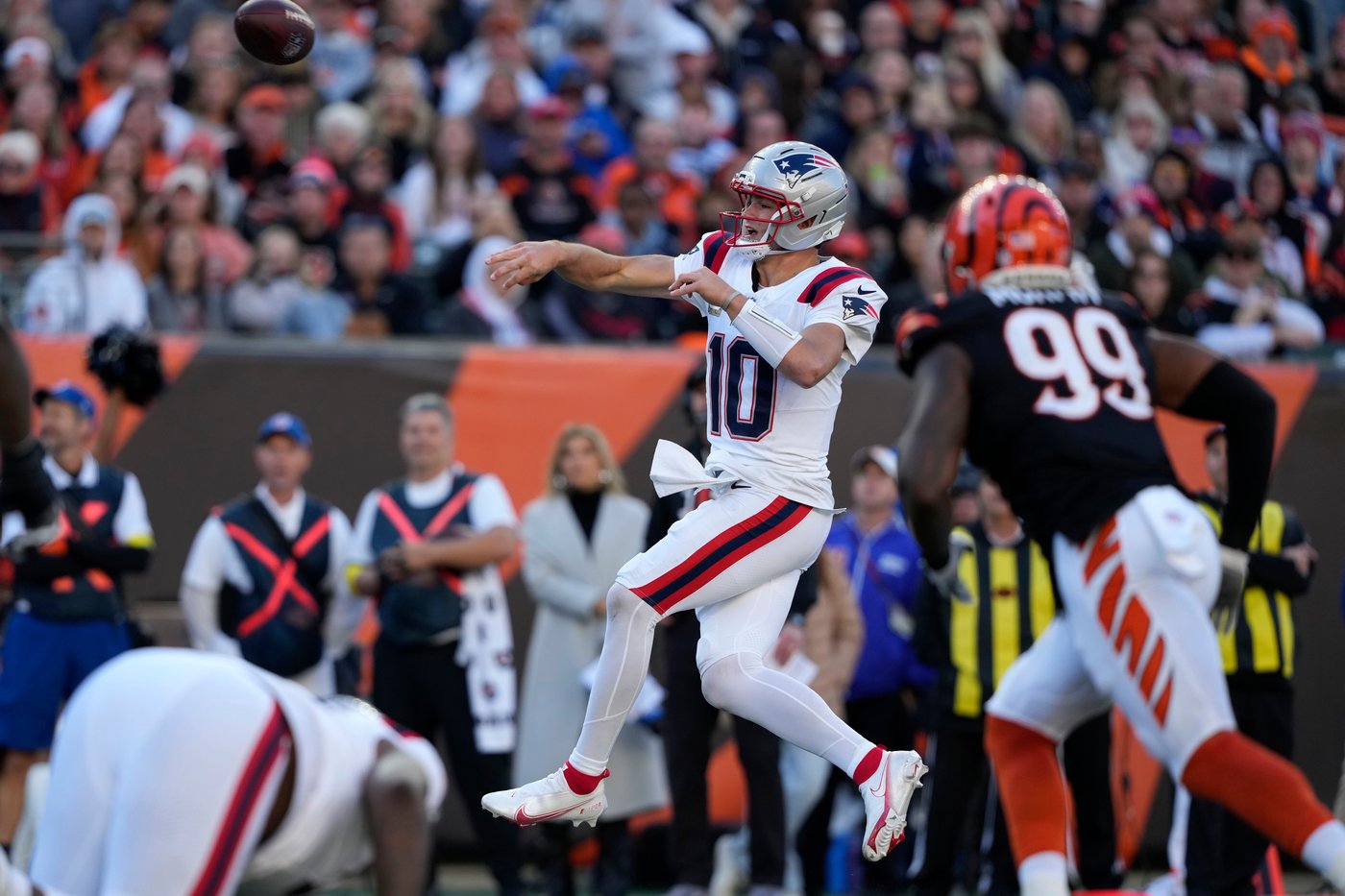 AFC-leading Patriots rally from 10-point deficit to beat Bengals 26-20, extend winning streak to 9 | iNFOnews.ca AFC-leading Patriots rally from 10-point deficit to beat Bengals 26-20, extend winning streak to 9 | iNFOnews.ca