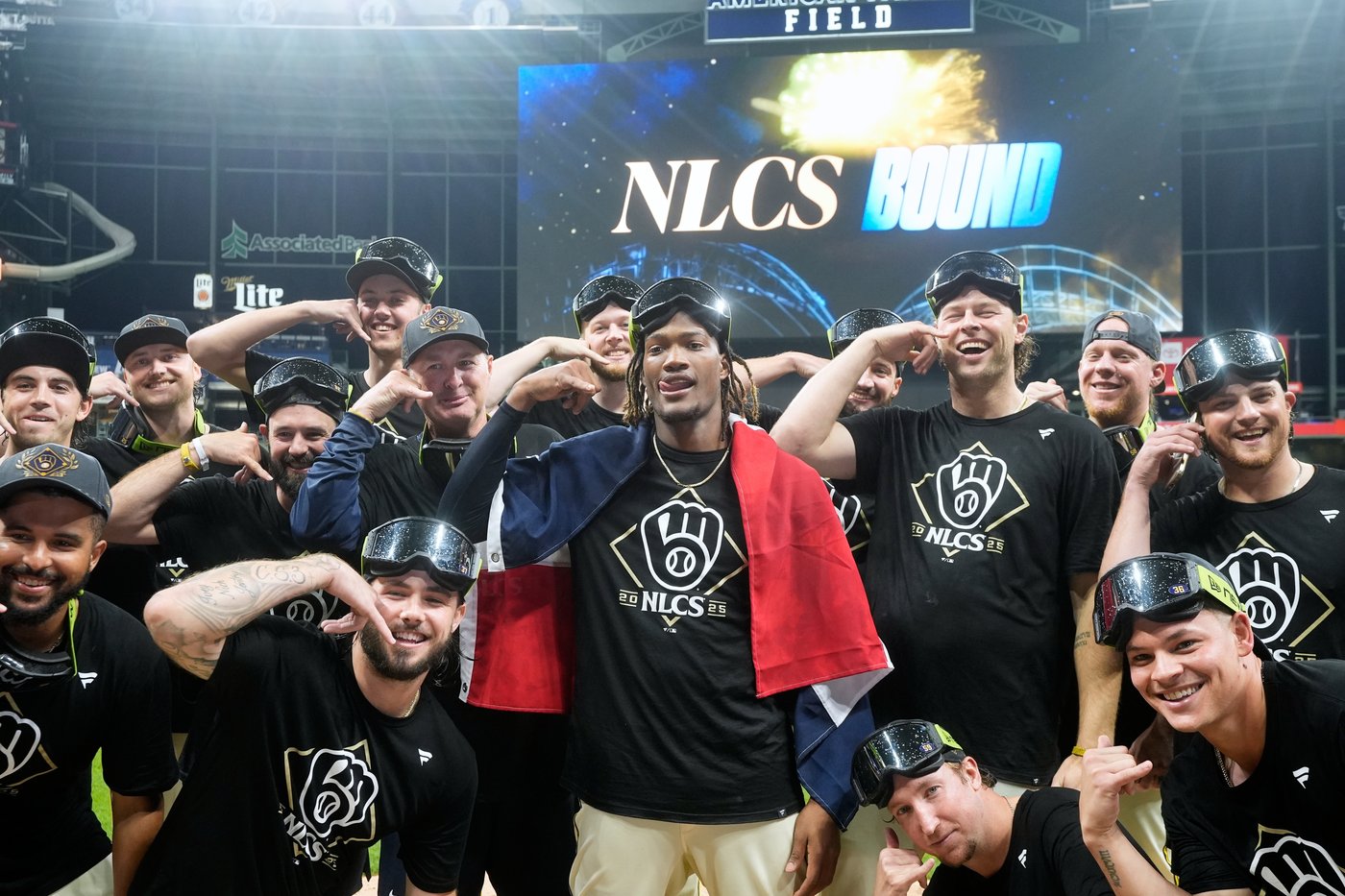 Brewers beat Cubs 3-1 in Game 5 of NL Division Series to earn NLCS matchup with Dodgers | iNFOnews.ca