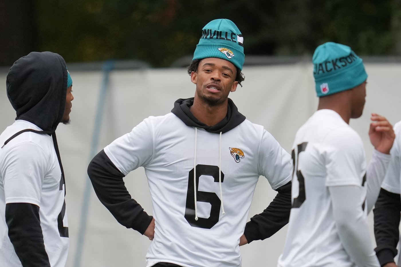 Jaguars coach Liam Coen downplays any jet-lag edge over Rams, who arrive Saturday in London | iNFOnews.ca Jaguars coach Liam Coen downplays any jet-lag edge over Rams, who arrive Saturday in London | iNFOnews.ca