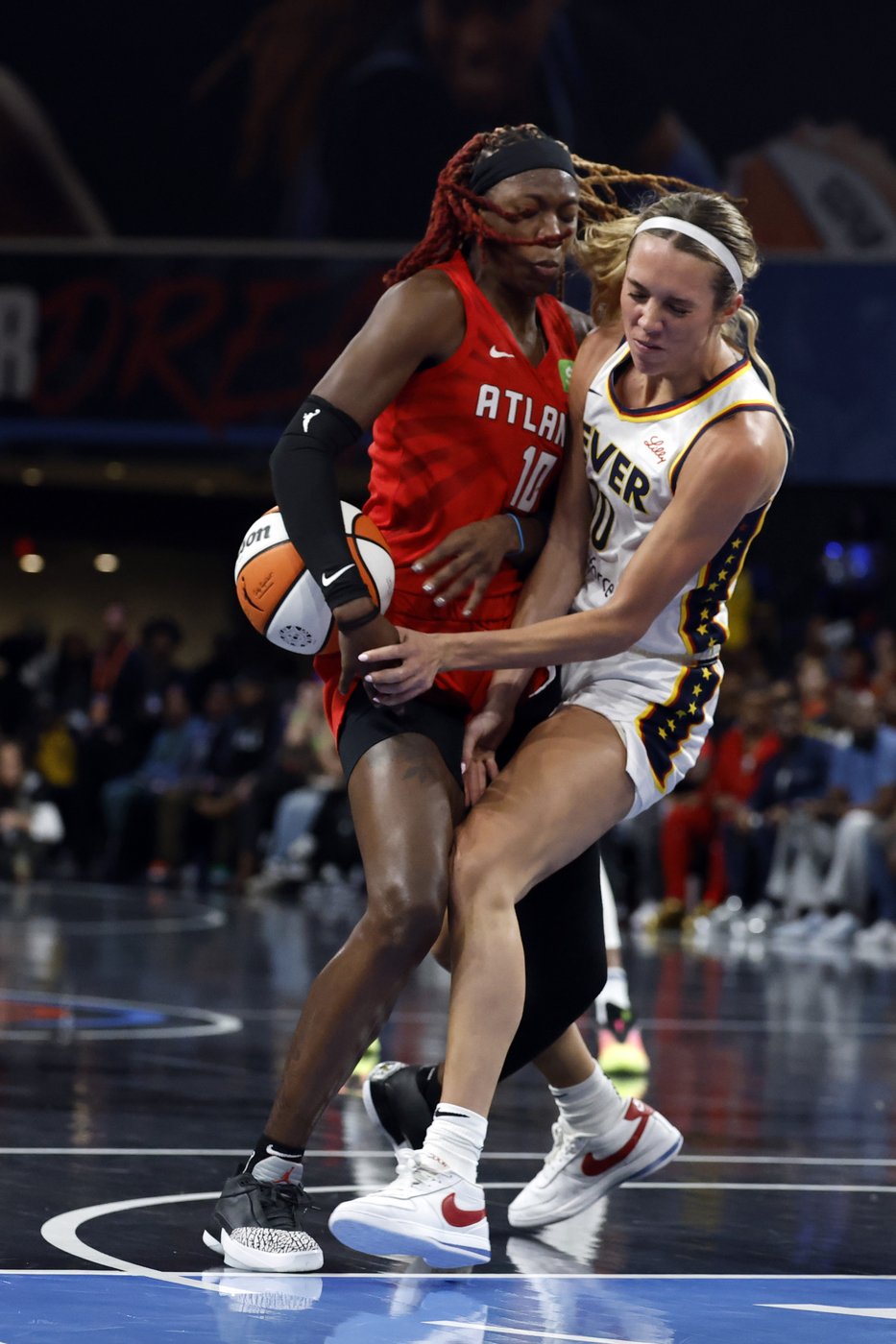 Boston has go-ahead basket with 7.4 seconds left as Fever beat Dream 87-85 to reach WNBA semifinals | iNFOnews.ca
