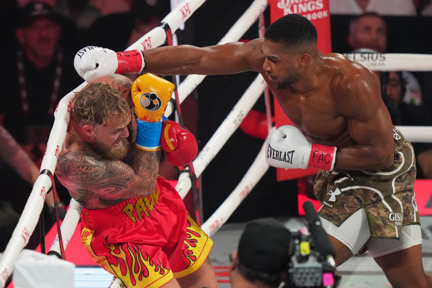 Anthony Joshua knocks out Jake Paul in 6th round to win heavyweight fight | iNFOnews.ca Anthony Joshua knocks out Jake Paul in 6th round to win heavyweight fight | iNFOnews.ca