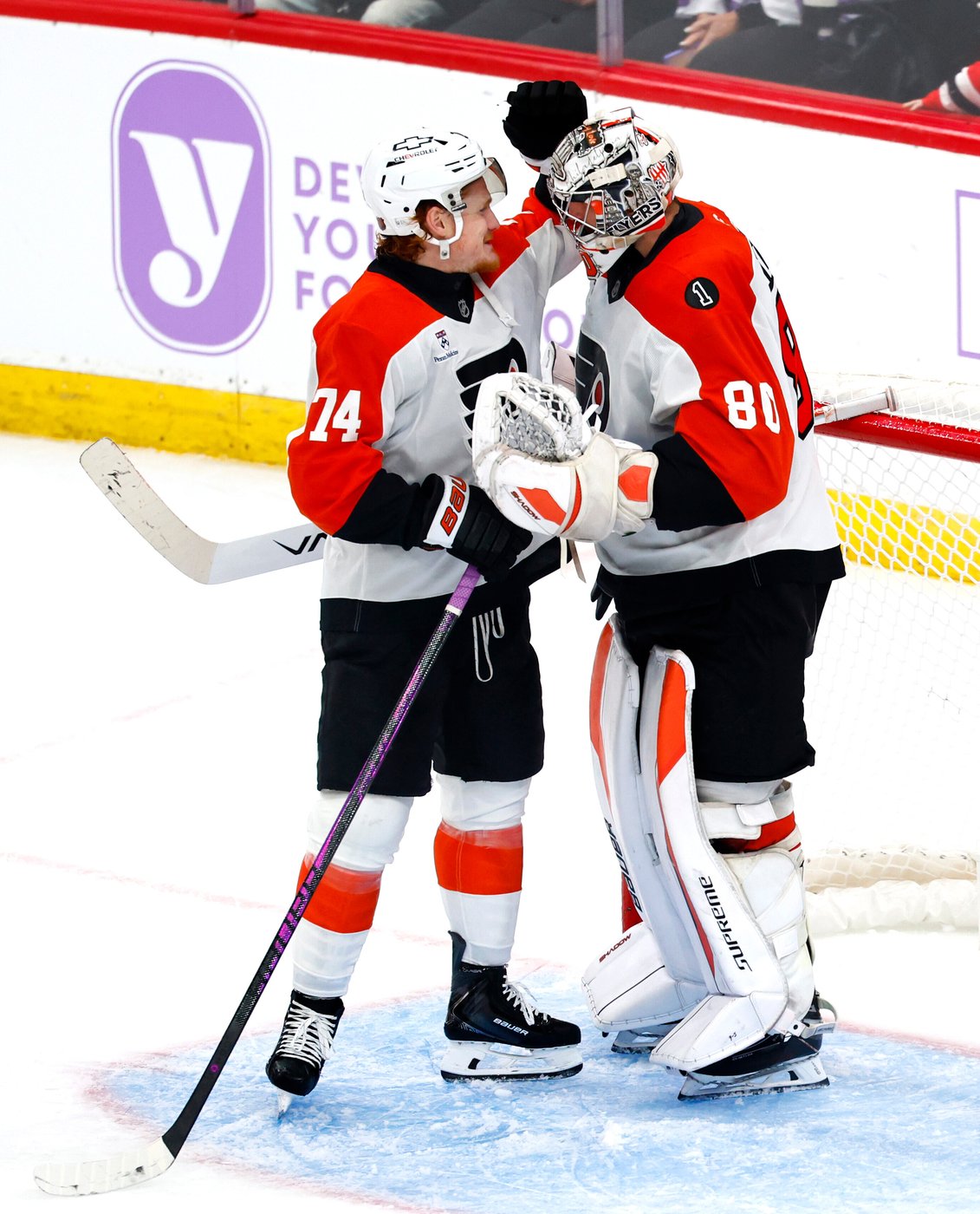 Tippett, Michkov each score twice to lead the Flyers past the Devils 5-3 | iNFOnews.ca