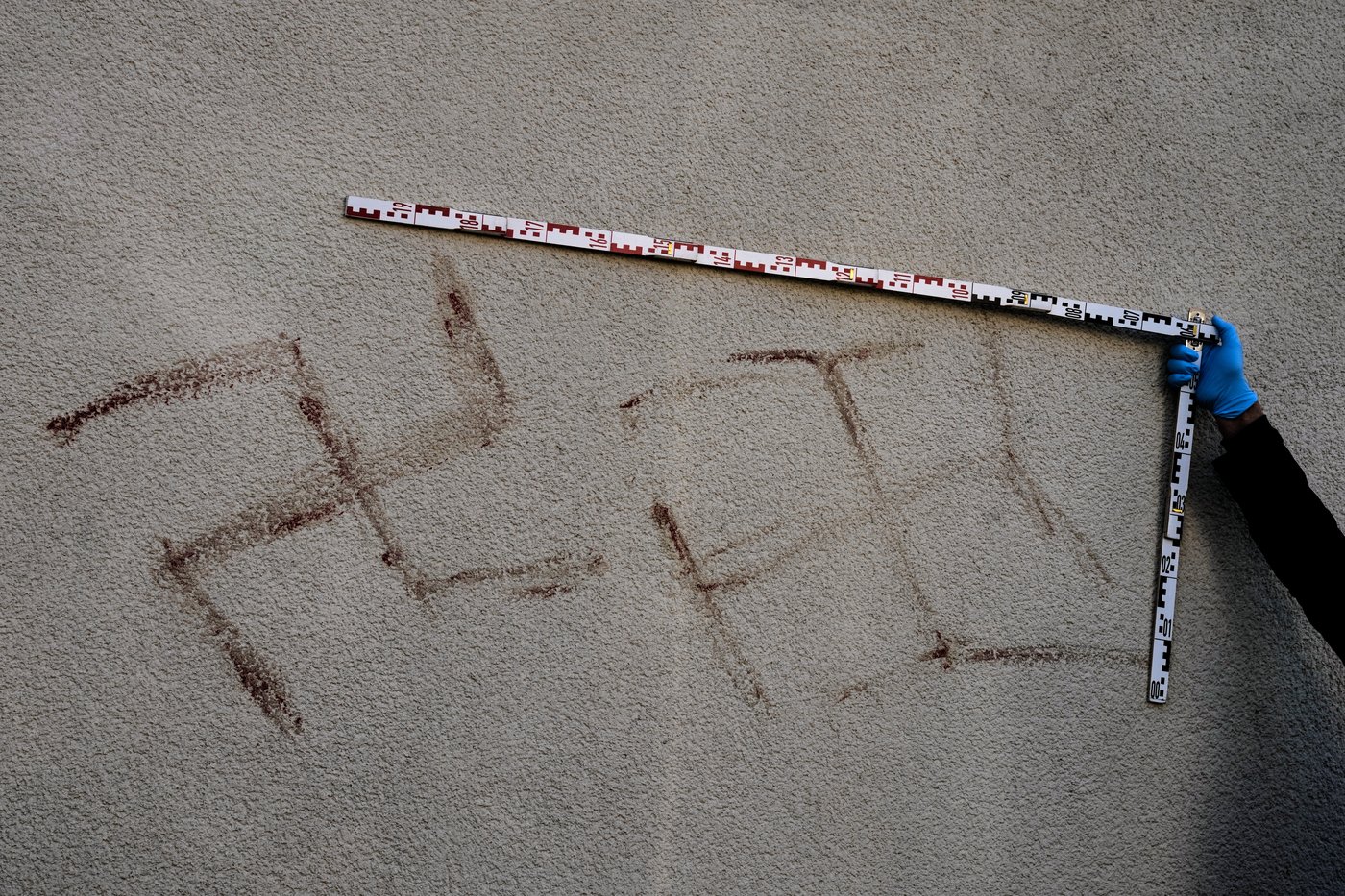 Dozens of swastikas painted in human blood daubed on property across German city | iNFOnews.ca Dozens of swastikas painted in human blood daubed on property across German city | iNFOnews.ca