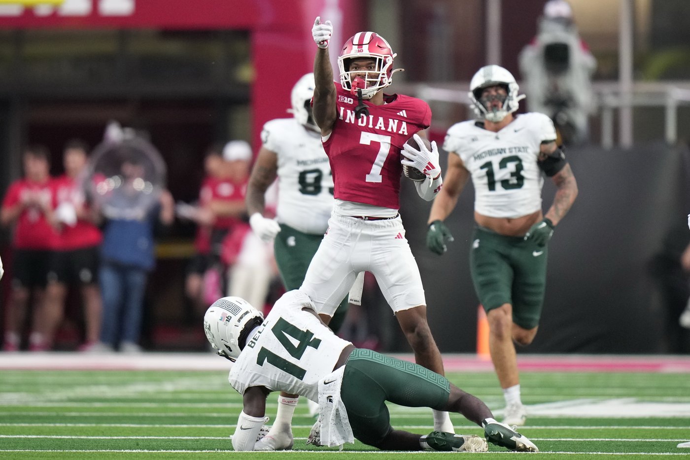 Elijah Sarratt, Omar Cooper Jr. headline receiving corps that has No. 2 Indiana soaring | iNFOnews.ca Elijah Sarratt, Omar Cooper Jr. headline receiving corps that has No. 2 Indiana soaring | iNFOnews.ca