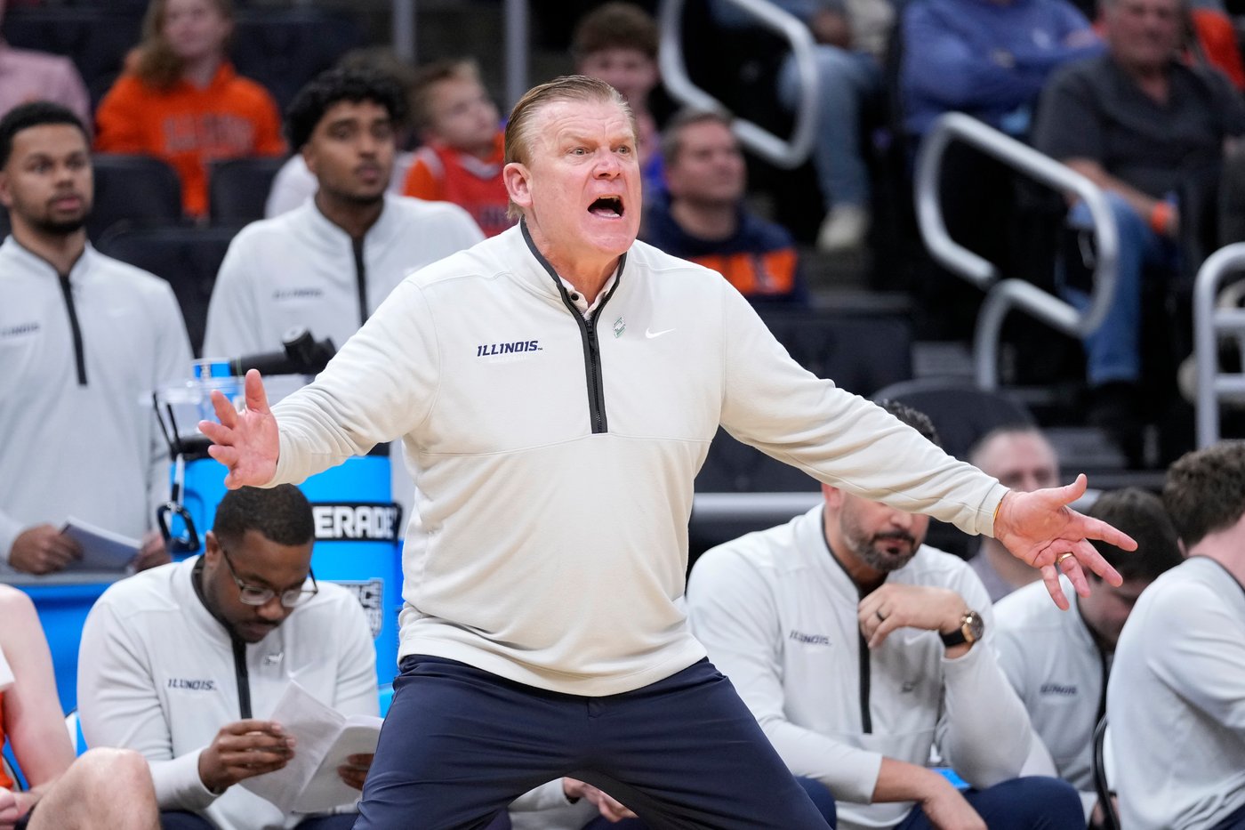 No. 17 Illinois has an international flavor, but its leader is a hometown point guard | iNFOnews.ca No. 17 Illinois has an international flavor, but its leader is a hometown point guard | iNFOnews.ca