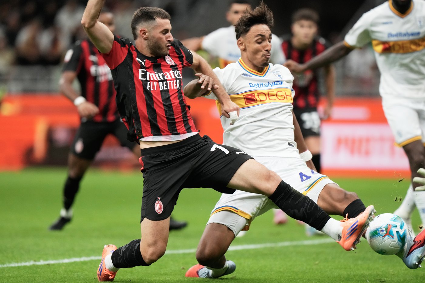 AC Milan beats 10-man Lecce 3-0 in Italian Cup to keep alive trophy pursuit without European play | iNFOnews.ca