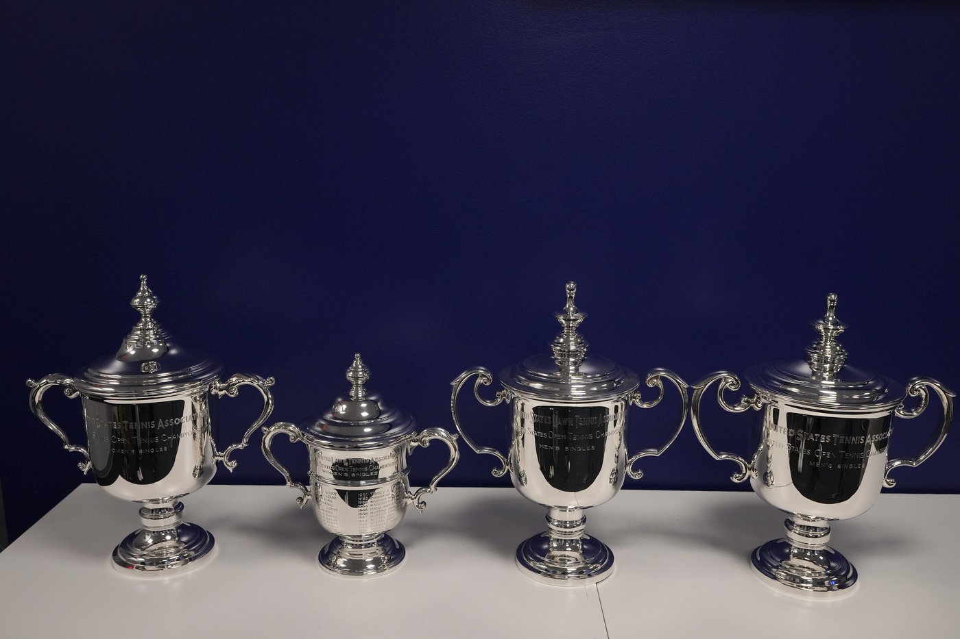 For decades, US Open women's champs got a smaller replica trophy than the men. Now they're equal | iNFOnews.ca For decades, US Open women's champs got a smaller replica trophy than the men. Now they're equal | iNFOnews.ca