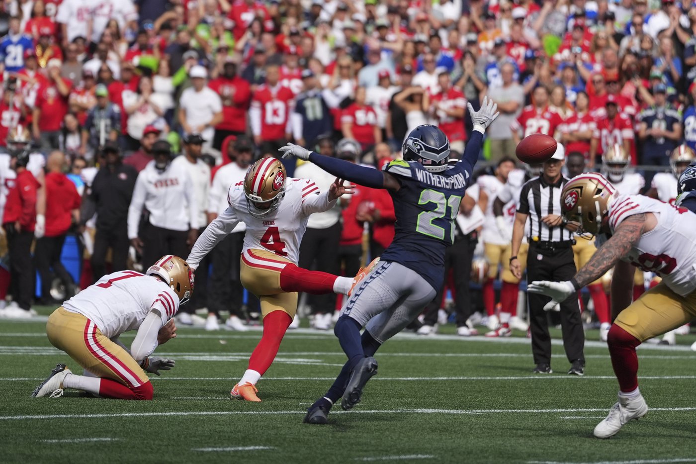 Kyle Shanahan says 'no question' Jake Moody will remain 49ers' kicker after struggling in opener | iNFOnews.ca Kyle Shanahan says 'no question' Jake Moody will remain 49ers' kicker after struggling in opener | iNFOnews.ca
