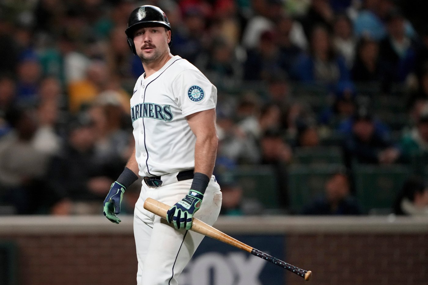 Mariners pitching pounded again as Seattle squanders ALCS lead at home | iNFOnews.ca Mariners pitching pounded again as Seattle squanders ALCS lead at home | iNFOnews.ca