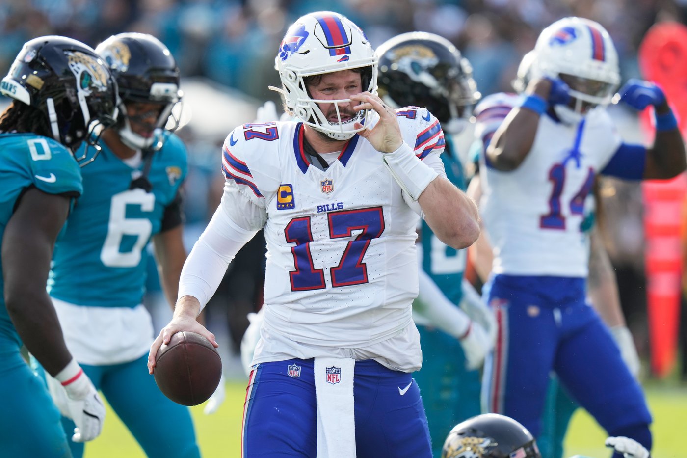 Bills face Broncos in Denver's first home playoff game since 2015 season | iNFOnews.ca