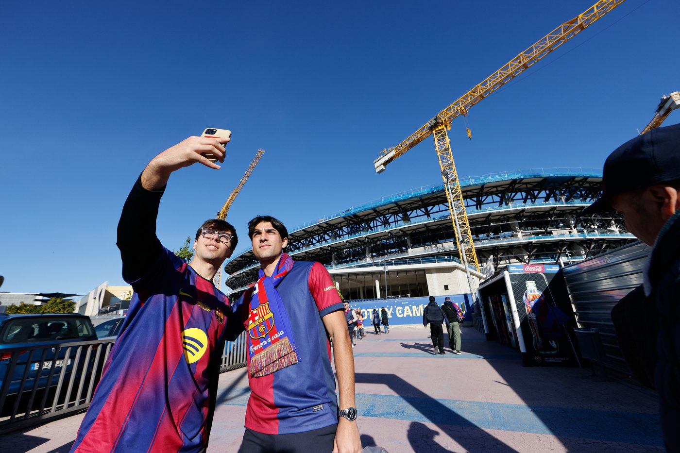 Barcelona marks Camp Nou homecoming with 4-0 rout of Athletic Bilbao | iNFOnews.ca