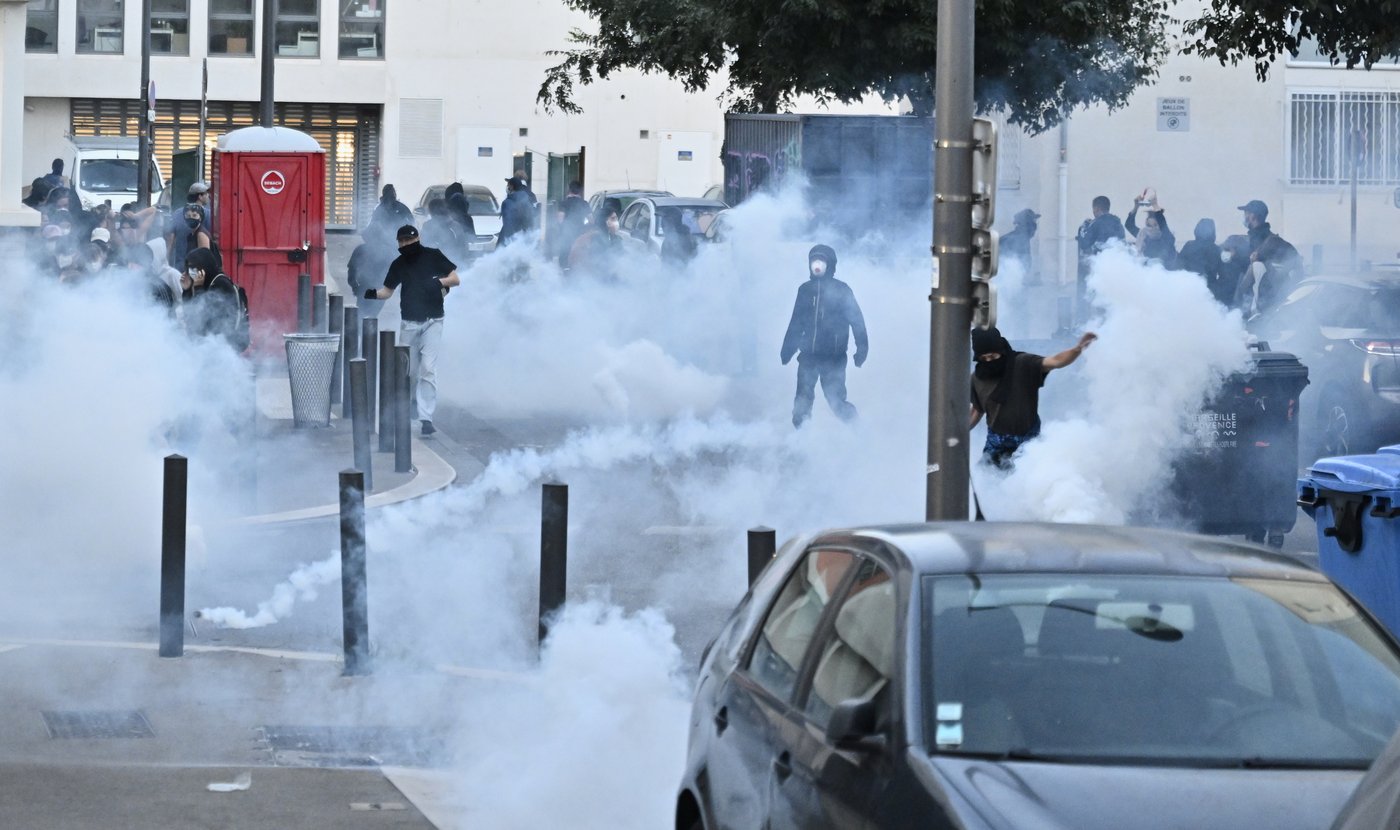 Protesters clash with police in Paris as 'Block Everything' movement gains momentum | iNFOnews.ca Protesters clash with police in Paris as 'Block Everything' movement gains momentum | iNFOnews.ca