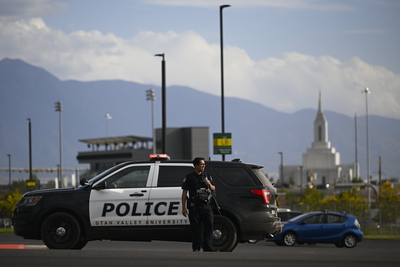 Photos from Utah Valley University before and after the shooting of Charlie Kirk | iNFOnews.ca