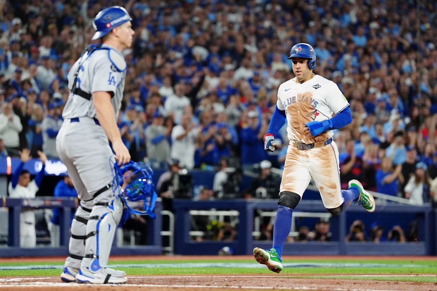 Dodgers beat Jays 5-1 in Game 2 of World Series | iNFOnews.ca