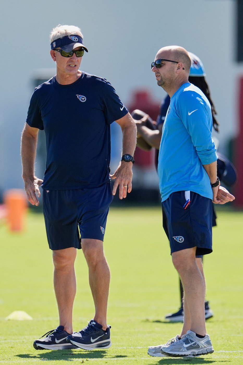 Rookie QB Cam Ward faces new challenge with new coach 6 games into his NFL career | iNFOnews.ca Rookie QB Cam Ward faces new challenge with new coach 6 games into his NFL career | iNFOnews.ca