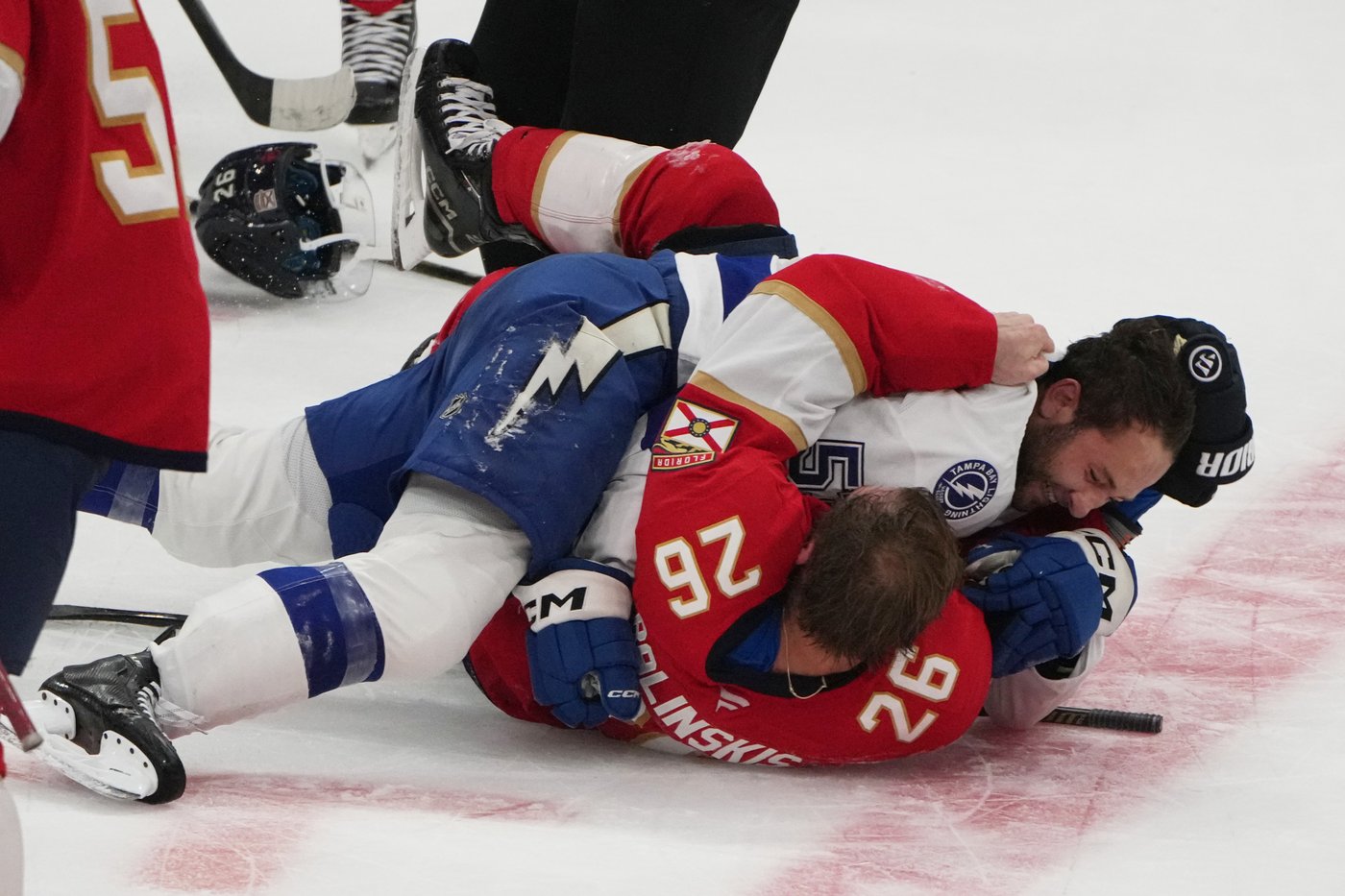 A ton of ejections. A goal taken away 15 minutes later. Panthers-Lightning was wild Saturday | iNFOnews.ca