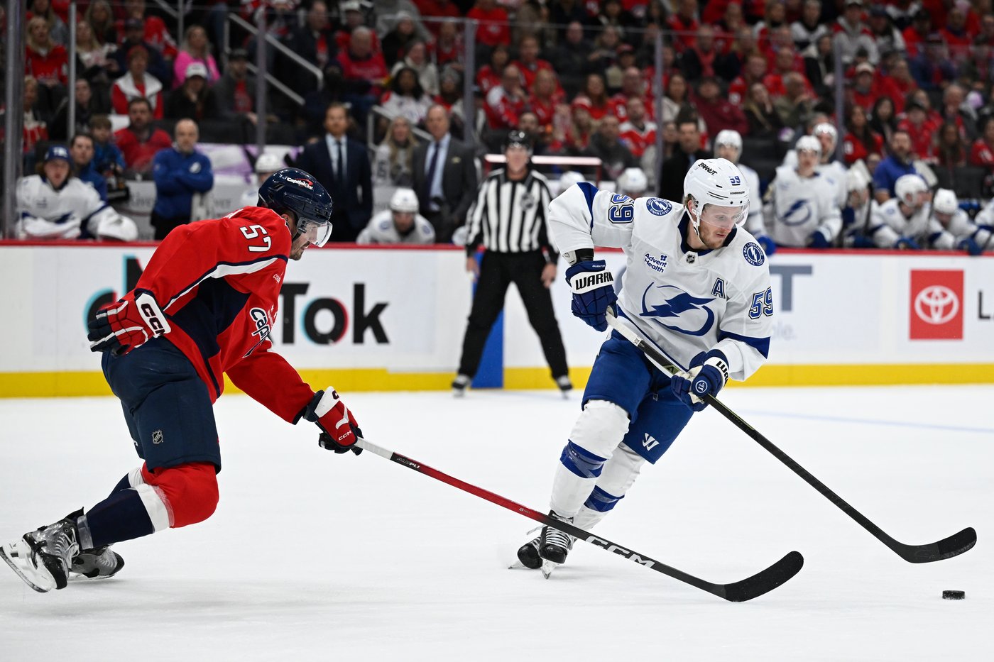 Hagel scores twice as Lightning hold on to top Capitals 5-3 | iNFOnews.ca Hagel scores twice as Lightning hold on to top Capitals 5-3 | iNFOnews.ca