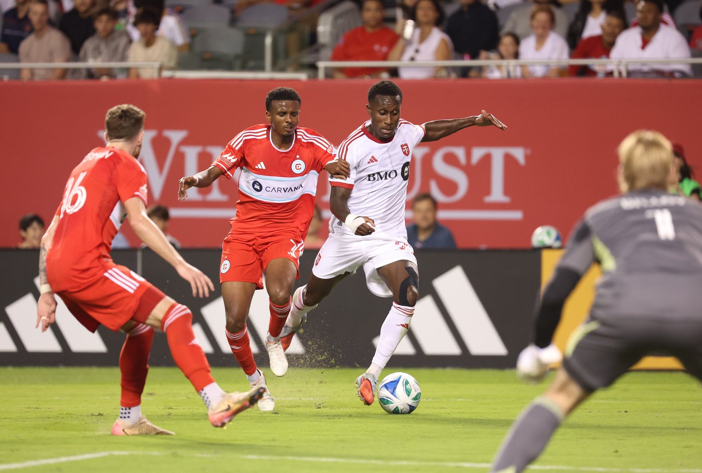 Mihailovic scores late in stoppage time to rally Toronto to 2-2 draw with Fire | iNFOnews.ca