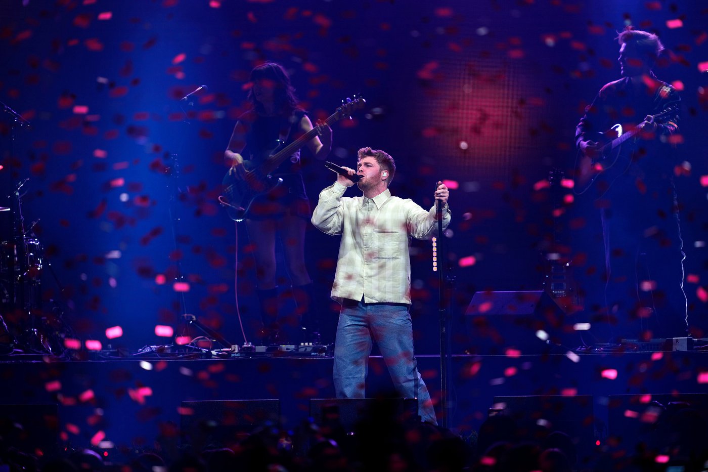 Alex Warren's year has been anything but 'Ordinary.' Now, the Grammys are calling | iNFOnews.ca