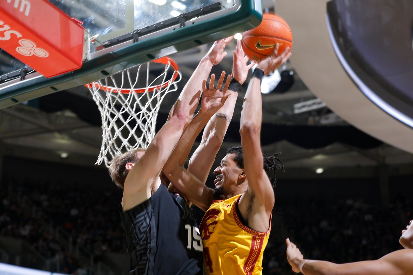 Carr and Kohler help No. 12 Michigan State rout USC, 80-51 | iNFOnews.ca