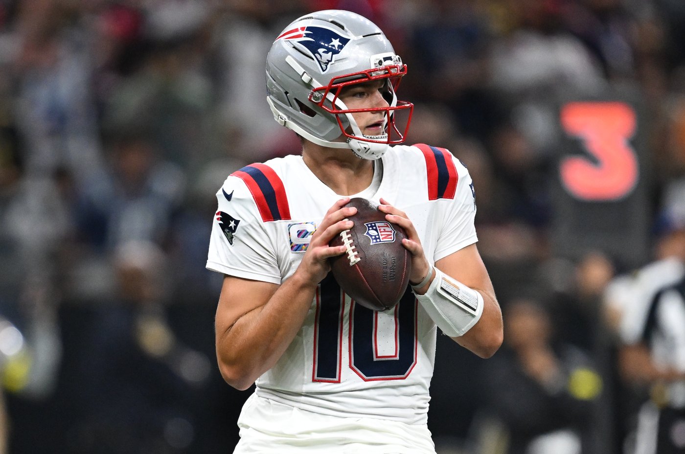 Maye throws 3 TD passes and the Patriots hold on to beat the Saints 25-19 | iNFOnews.ca