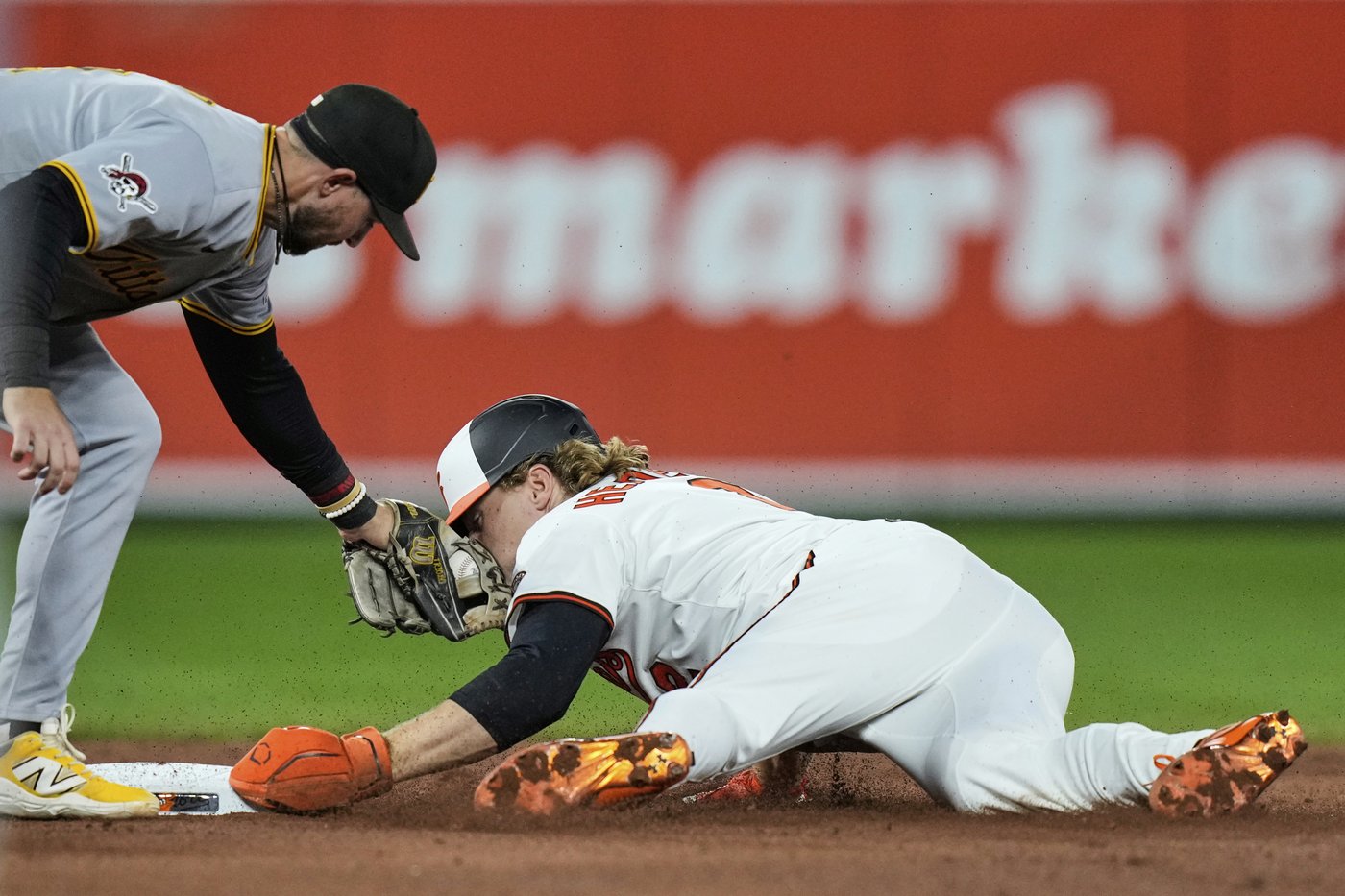 Basallo hits an RBI single in 11th to lift Orioles to walk-off win over Pirates | iNFOnews.ca Basallo hits an RBI single in 11th to lift Orioles to walk-off win over Pirates | iNFOnews.ca