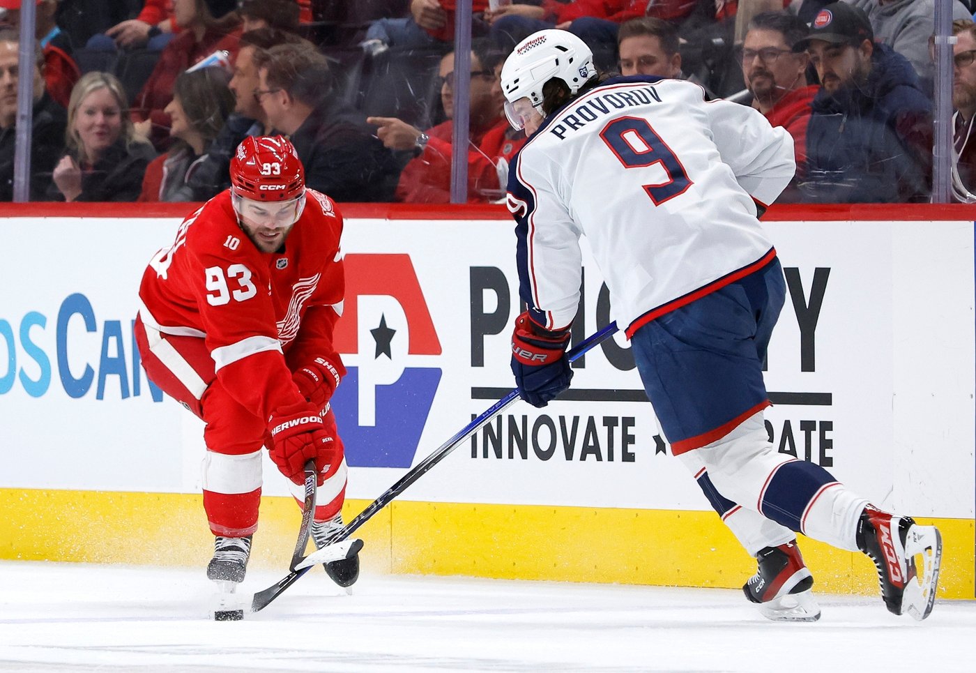 Alex DeBrincat scores in overtime as the Red Wings beat the Blue Jackets 4-3 | iNFOnews.ca