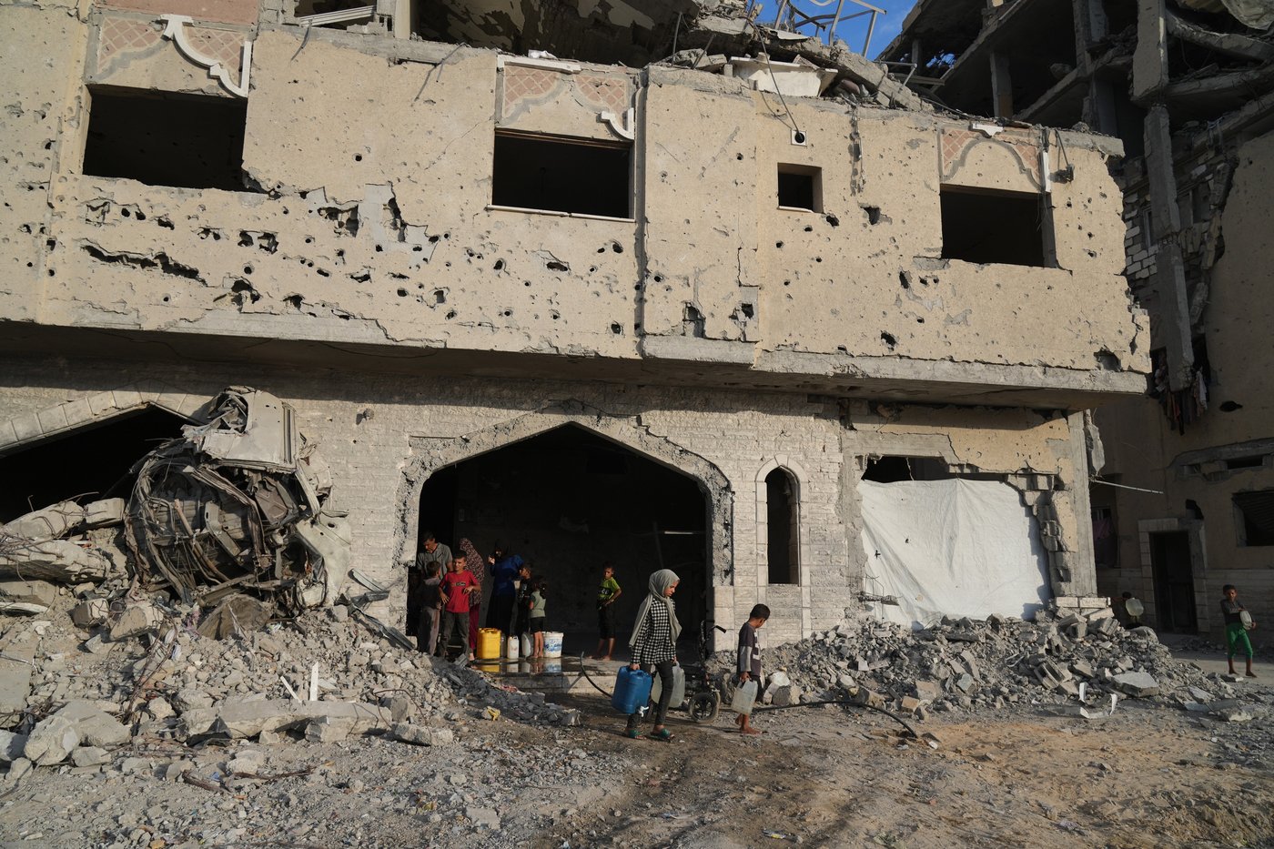 Palestinian death toll in Gaza tops 68,000, as Israel identifies the remains of one more hostage | iNFOnews.ca Palestinian death toll in Gaza tops 68,000, as Israel identifies the remains of one more hostage | iNFOnews.ca