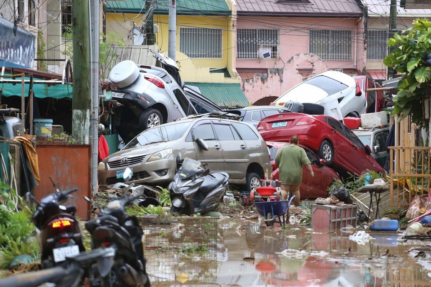 Photos show the impact of Typhoon Kalmaegi on the Philippines | iNFOnews.ca
