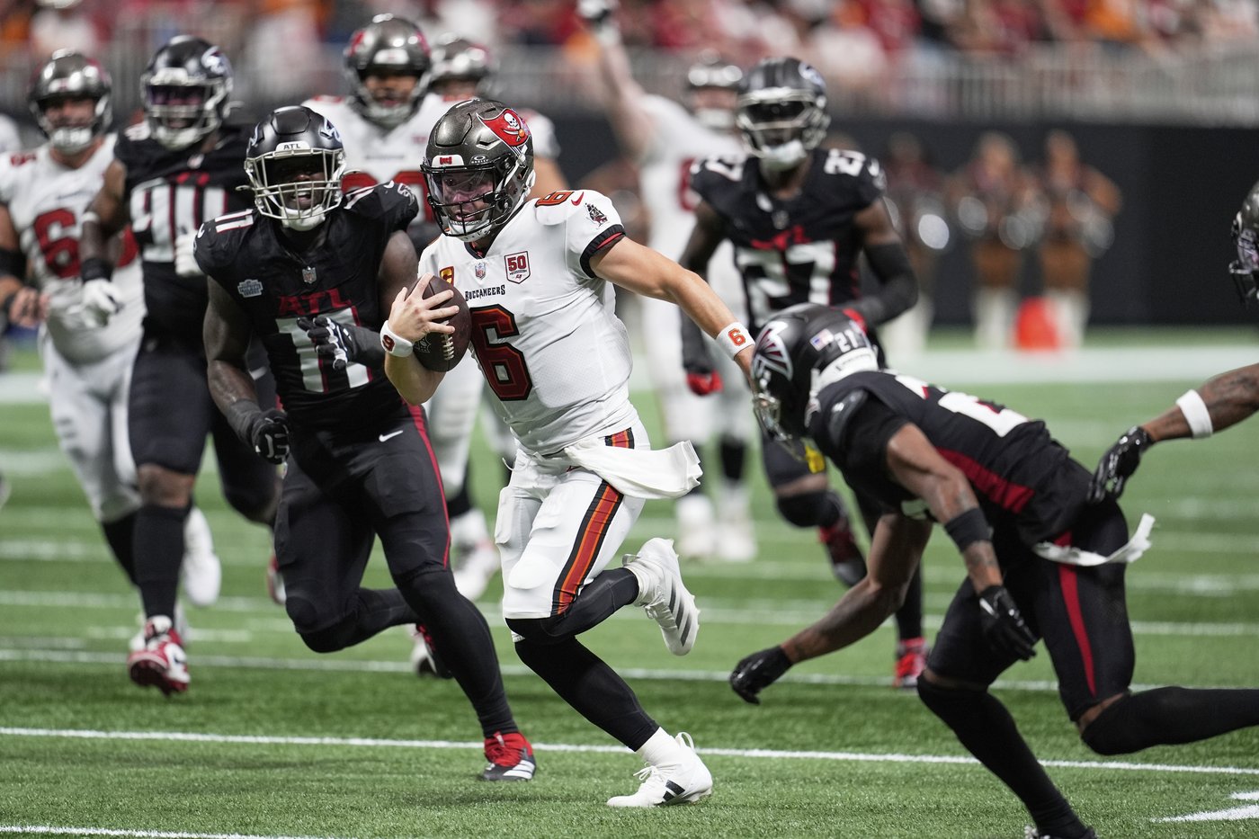 Buccaneers ride 2 TD catches by rookie Egbuka to dramatic 23-20 win over Penix, Falcons | iNFOnews.ca