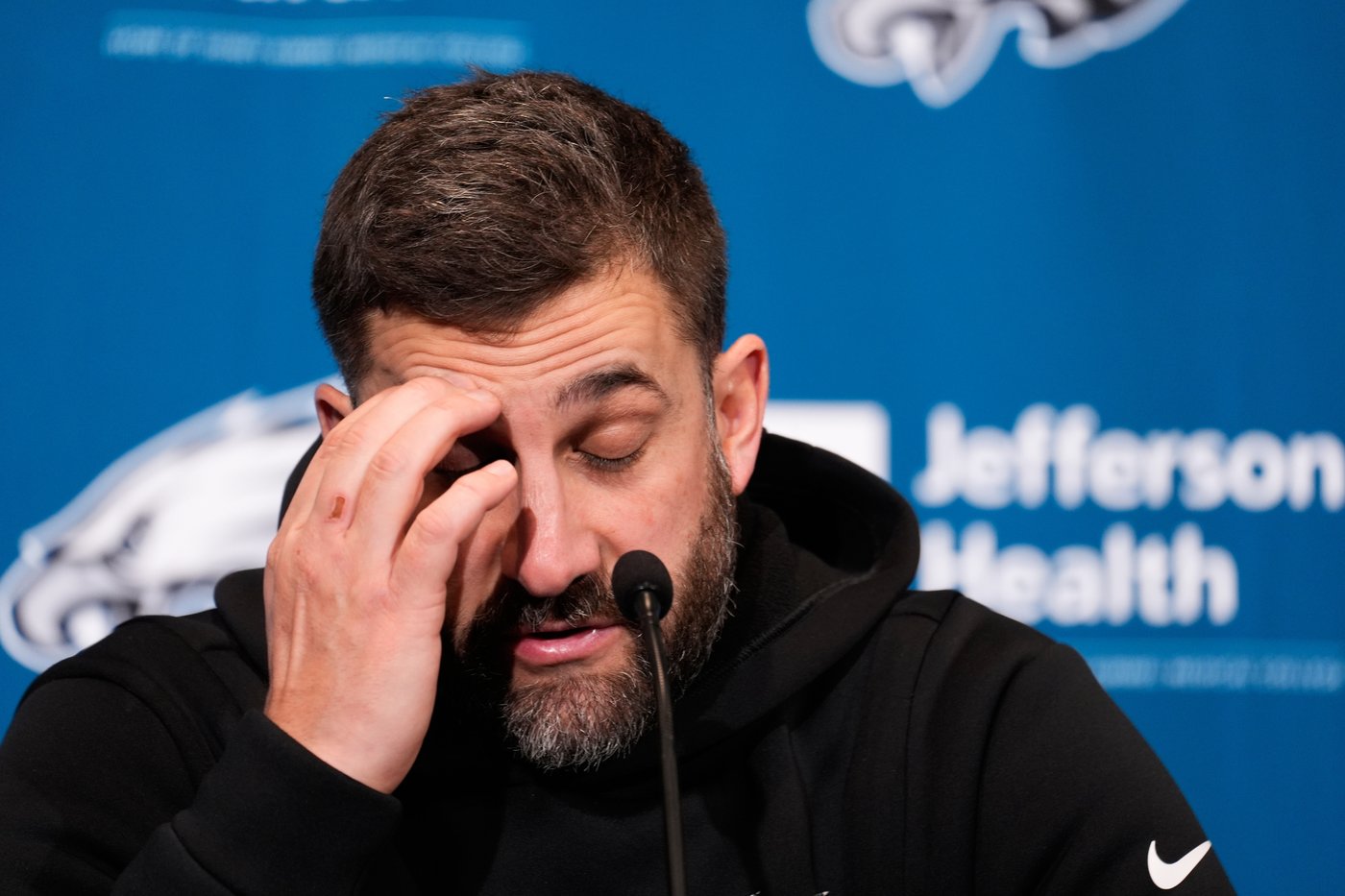 Eagles' season-long issues apparent in playoff loss to 49ers, sideline spat between Sirianni, Brown | iNFOnews.ca