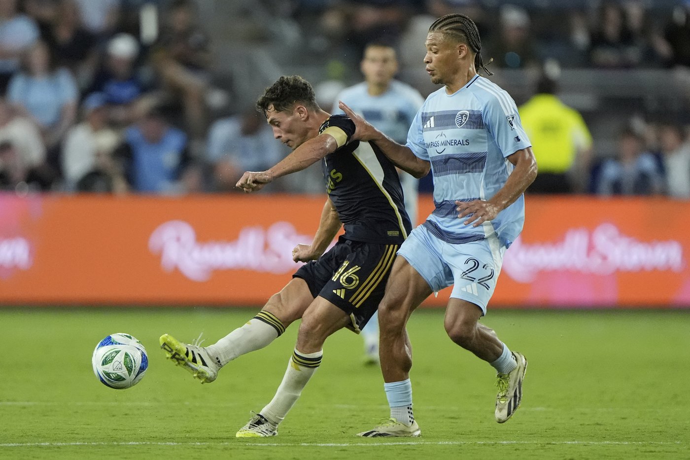 Trio leads Whitecaps to 2-0 victory over Sporting KC | iNFOnews.ca