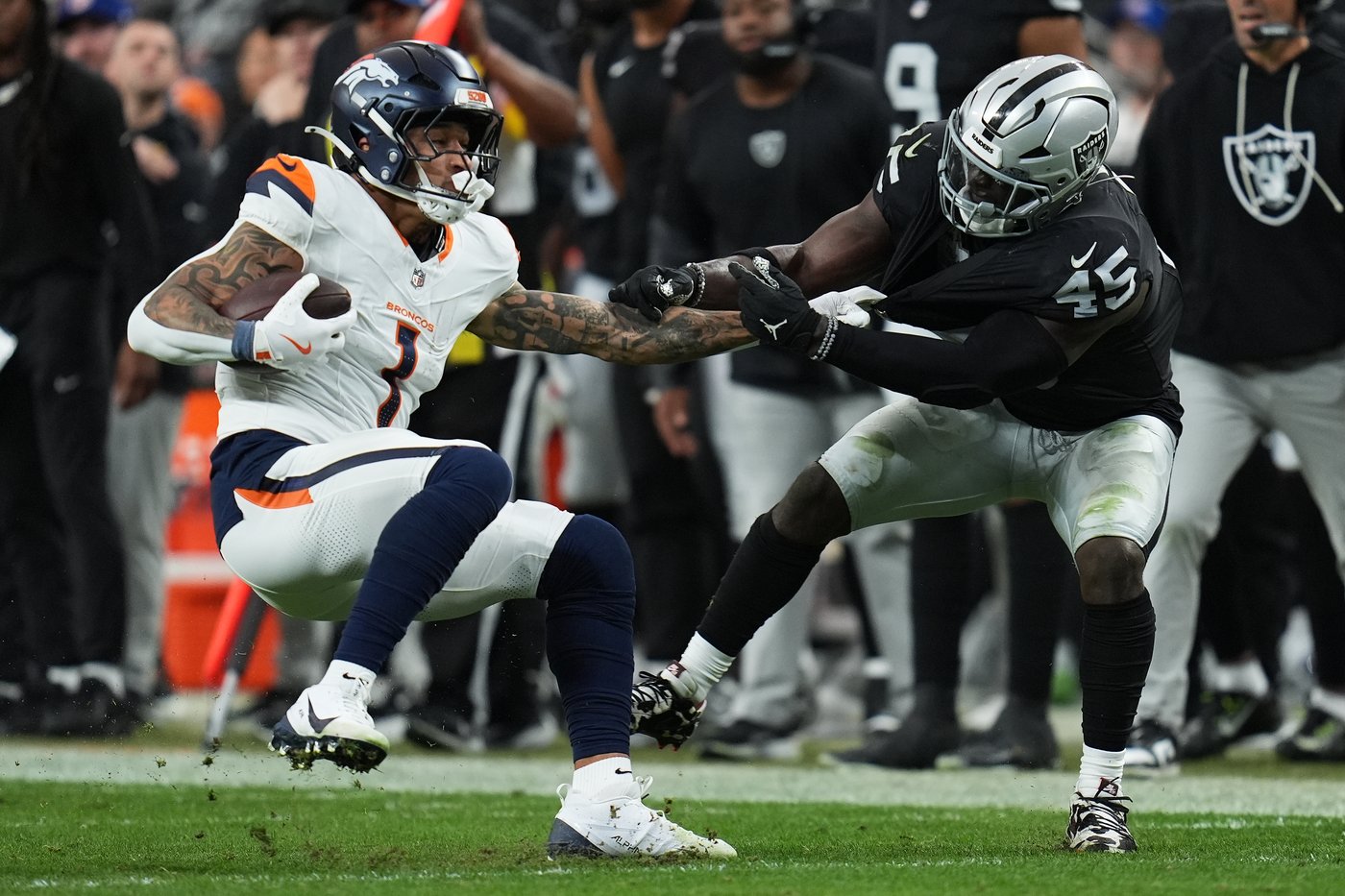 Texans look to extend winning streak to 7 games in matchup with Raiders, losers of 8 straight | iNFOnews.ca Texans look to extend winning streak to 7 games in matchup with Raiders, losers of 8 straight | iNFOnews.ca