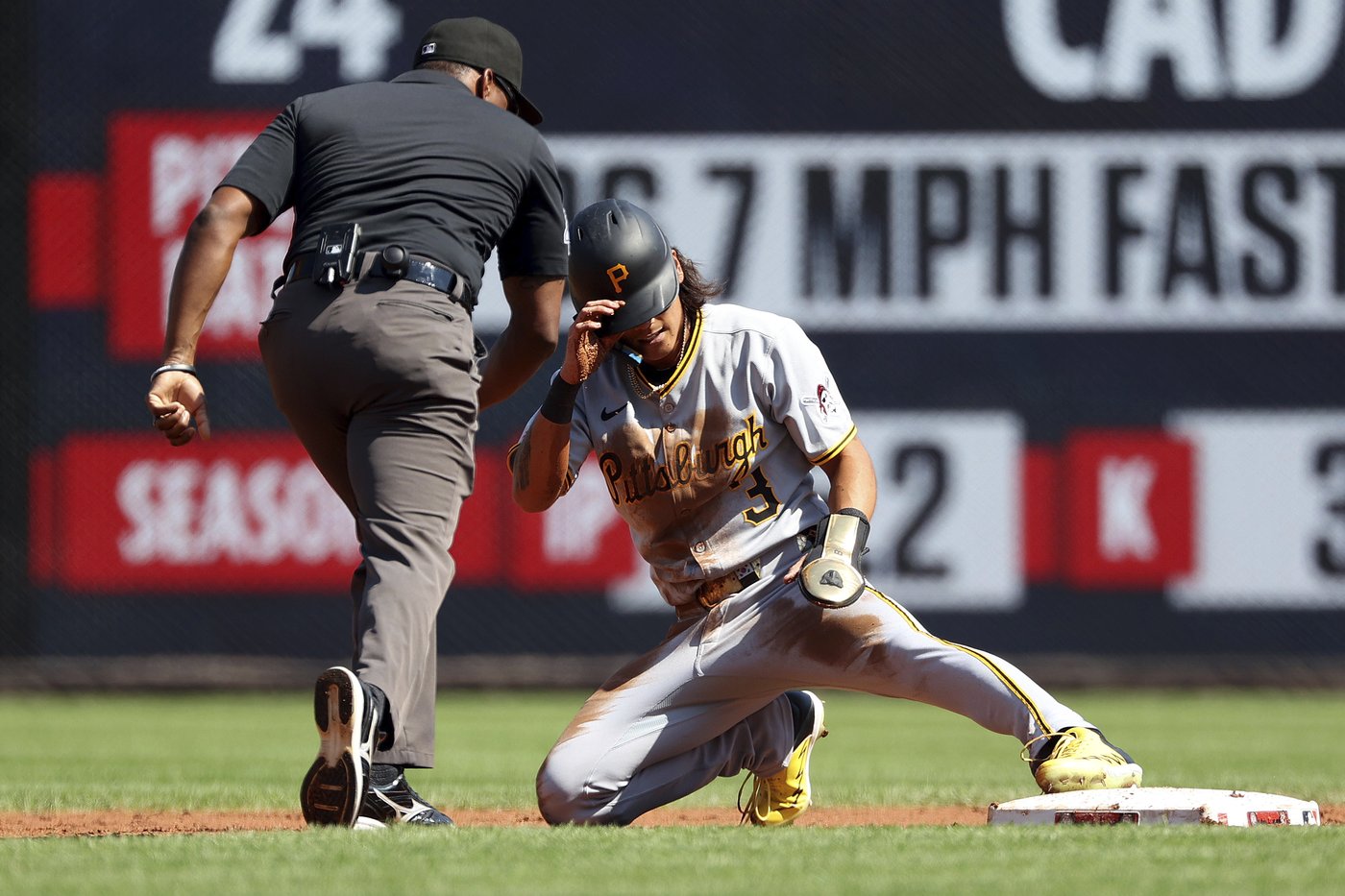 Wood scores on Cruz's 11th outfield error, Nationals overcome 3-run deficit and beat Pirates 4-3 | iNFOnews.ca